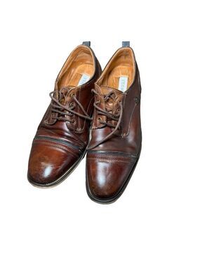 Steve Madden brown lace up shoes SZ 9.5